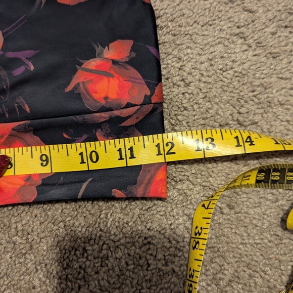 Victoria’s Secret Sport Roses Are Red bra - small - Picture 7 of 7